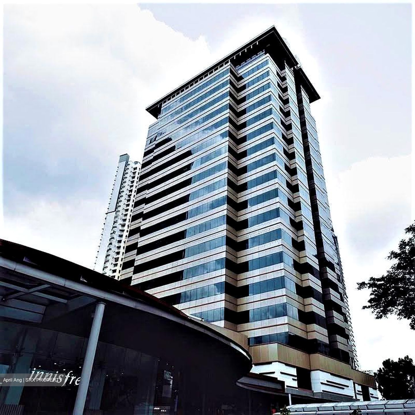 Central Plaza (D3), Office #617717581